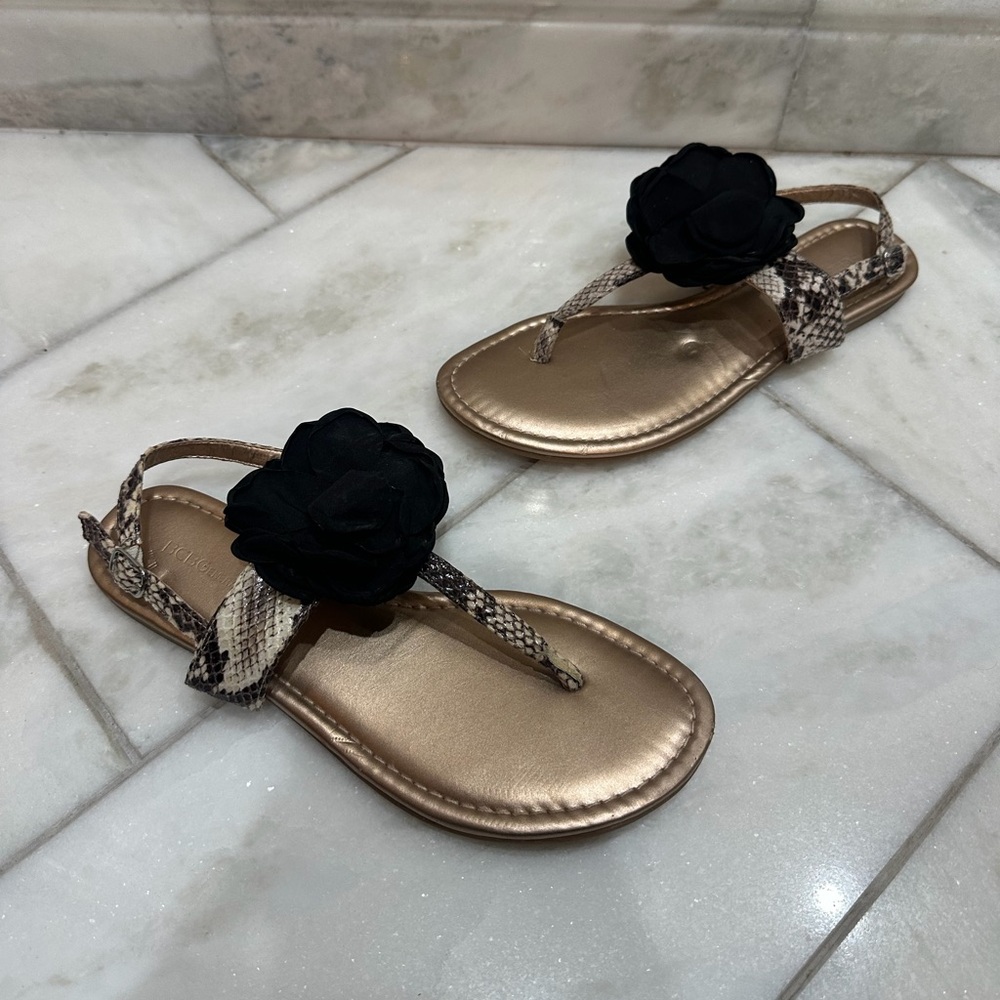 Size 7.5 BCBG Snakeskin And Black Sandals